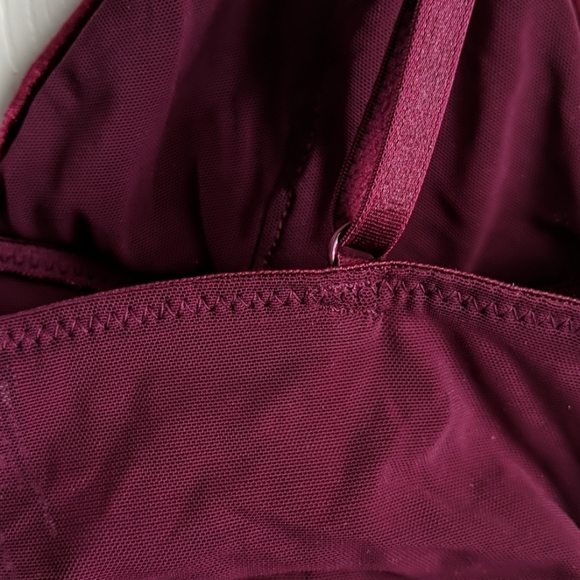 Velvet Bralette - Picture 4 of 4